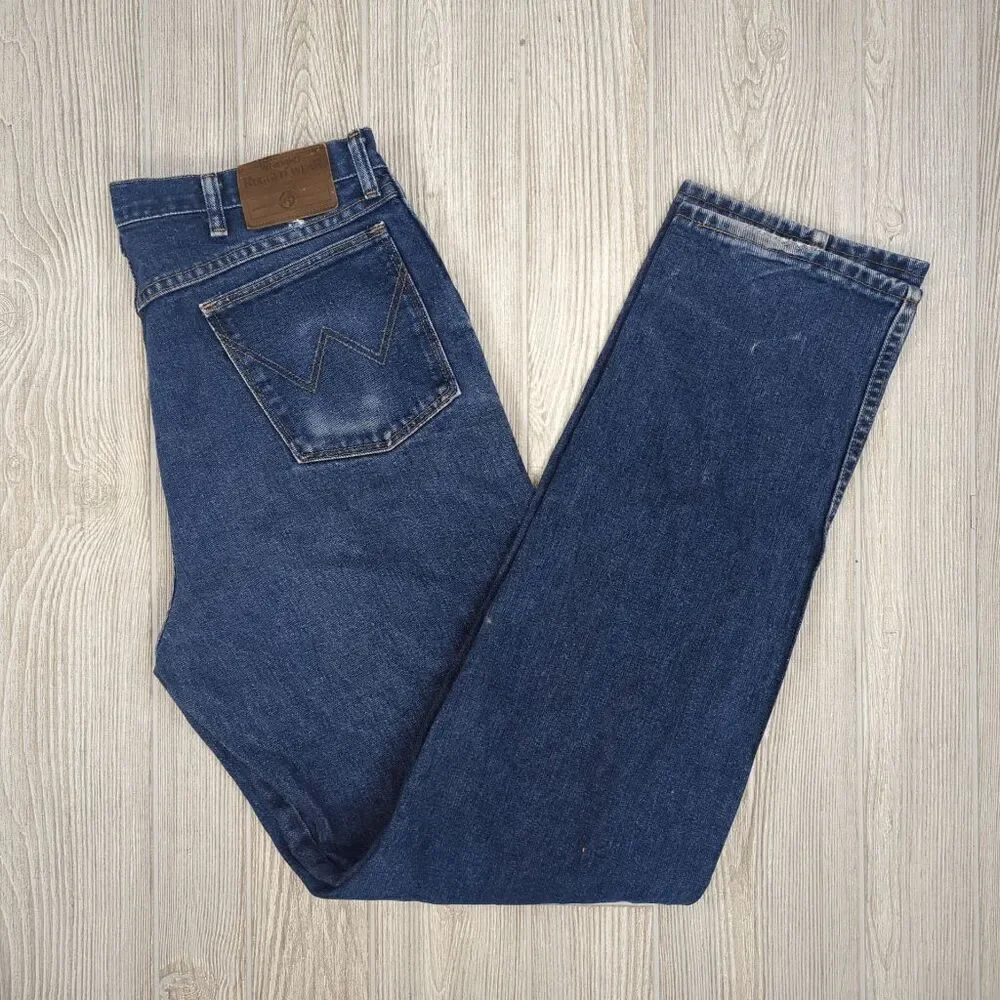 Vintage Wrangler Ruggedwear Men's Size 34x36 Blue Classic Straight Leg Jeans